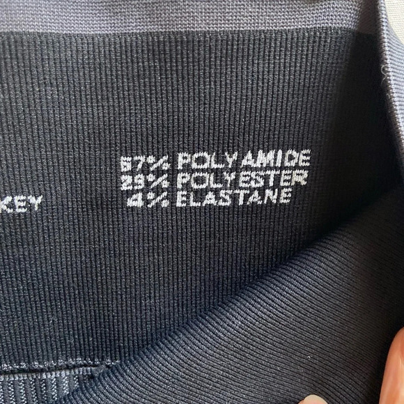 Aritzia  TNA Seamless Compression Ventura Biker Shorts Sz XS - Picture 8 of 12